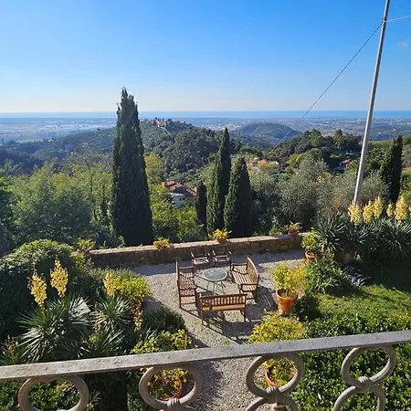 וילה Il Torrazzo, Vista Mare, Massarosa *